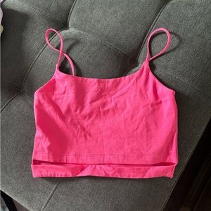 Navigation crop tank with peekaboo